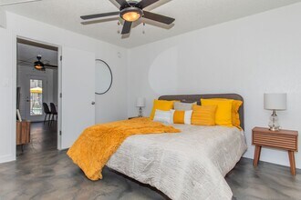 Interior Photo - 32 Arcadia