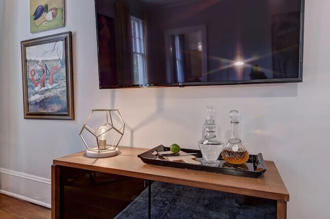 Foto del edificio - 518 Lamar Ave