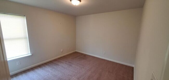 Foto del edificio - 2482 Overlook Ave