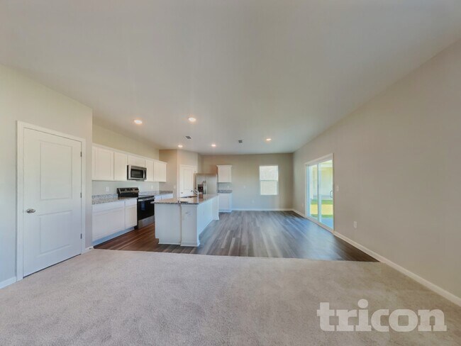 Foto del edificio - 152 Gladstone Loop