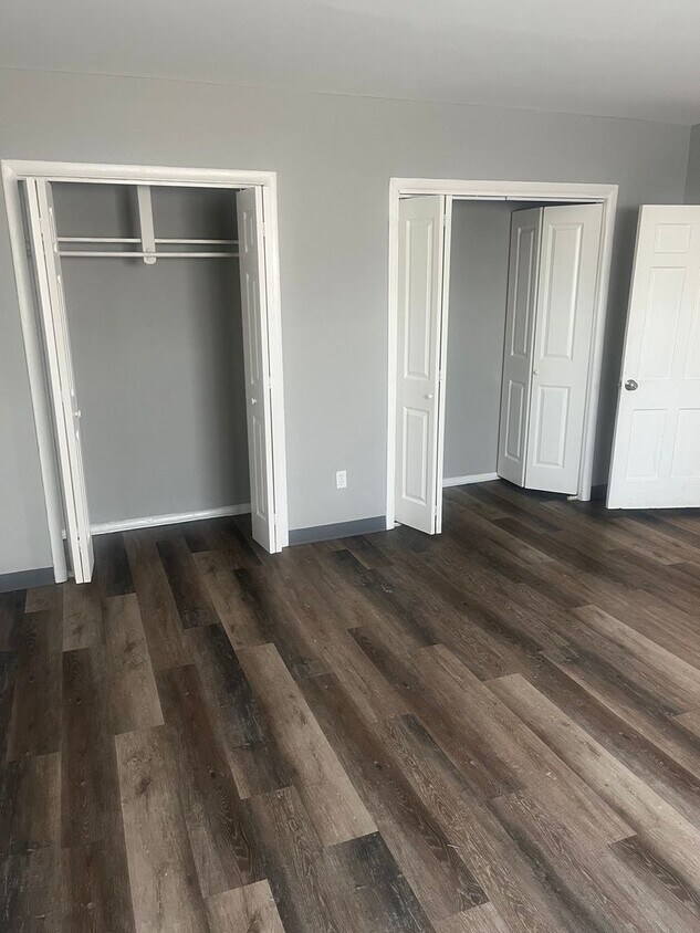 Building Photo - Now Leasing!