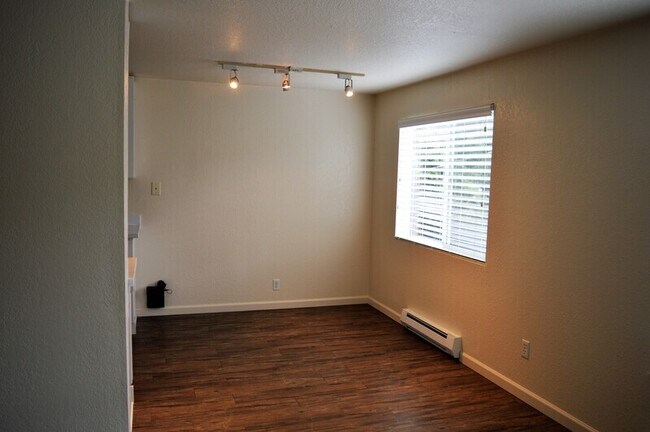 Foto del edificio - 9724 6th Ave NW