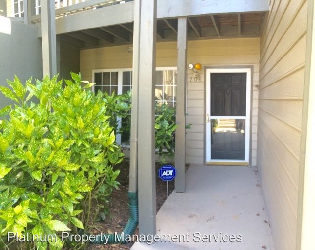 Building Photo - 706 Mill Pond Dr SE