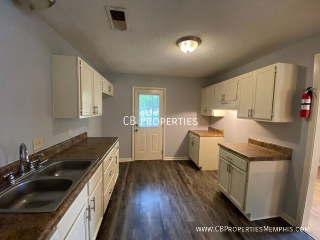 Foto del edificio - 3488 Northmoor Ave
