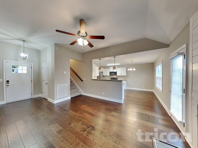 Foto del edificio - 184 Fieldstone Ln