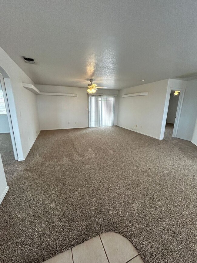 Foto del edificio - Unfurnished Home!