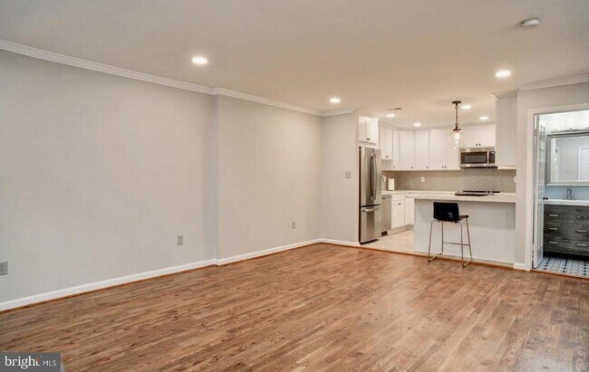 Foto del edificio - 2510 Fairfax Dr