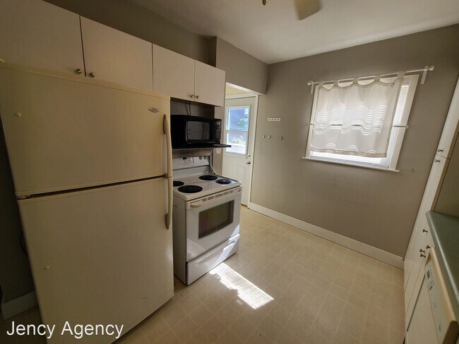Building Photo - 4 br, 1.5 bath House - 1121 S. Arch St.