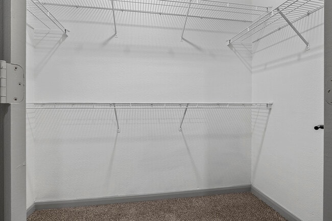 Building Photo - Villas at Rogers Ranch