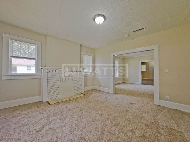 Building Photo - 134 69th Pl N