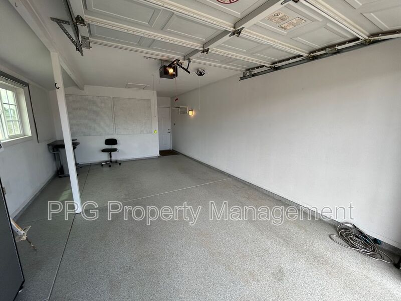 Primary Photo - 12642 W Skyview Dr