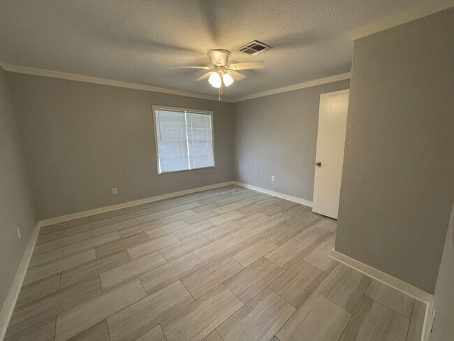 Foto del edificio - House for rent!