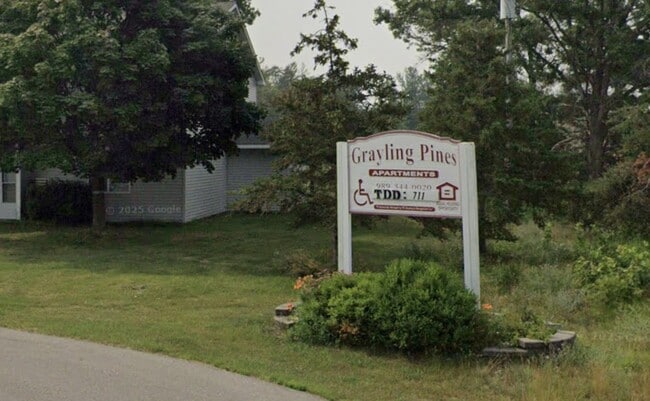 Foto del edificio - 595 Meadows Dr