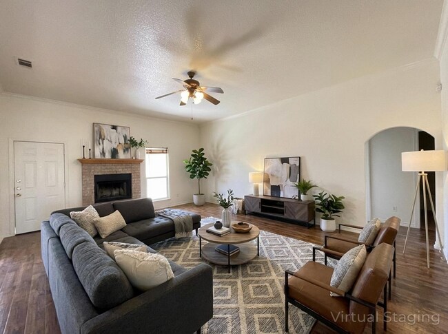 Foto del edificio - 206 Nolan Ridge Dr