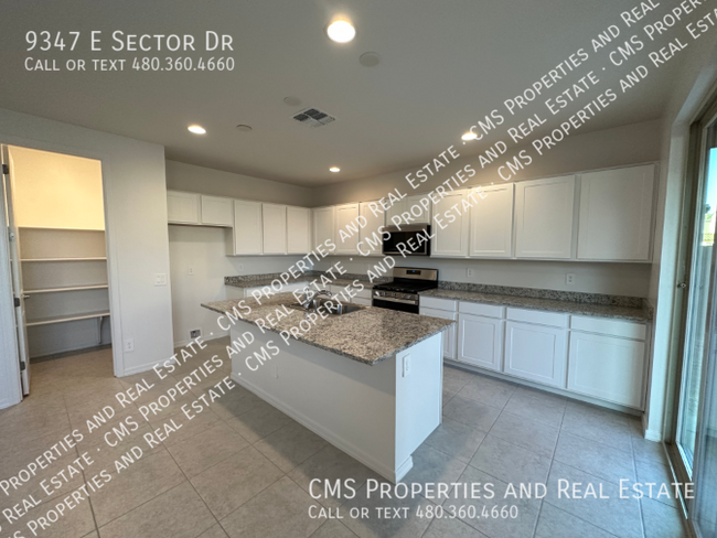 Foto del edificio - 9347 E Sector Dr