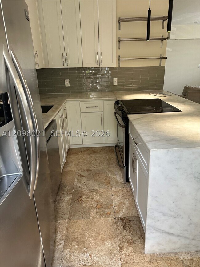 Foto del edificio - 2775 SW 1st St