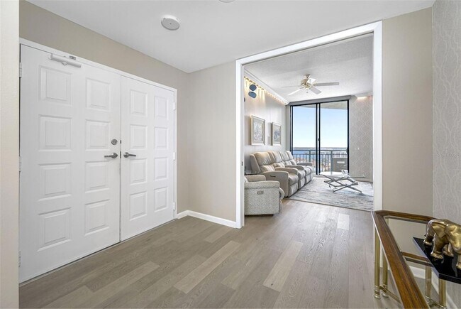 Foto del edificio - 1560 Gulf Blvd