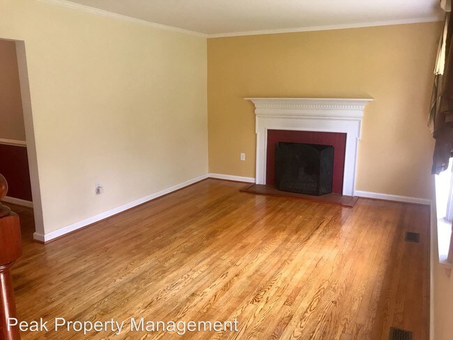 Building Photo - 4 br, 1 bath House - 4421 Stonewall Avenue