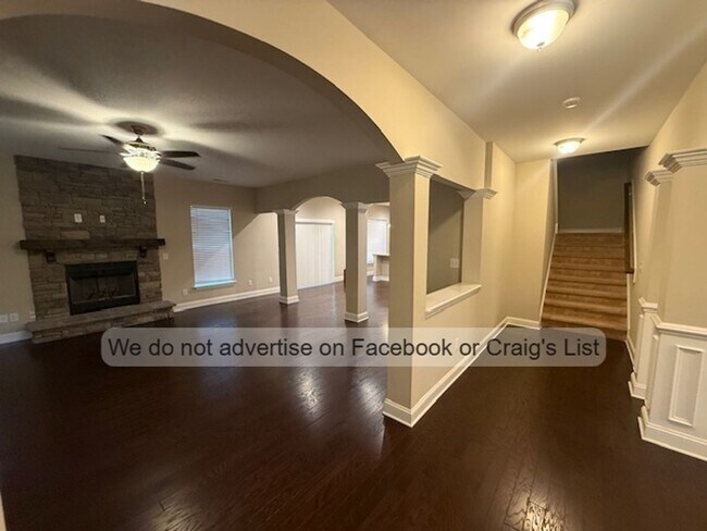 Building Photo - Carolina Lakes- Maplewood Drive