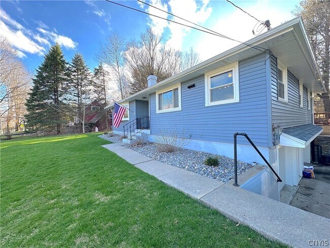 Foto del edificio - 4055 Bristol Rd
