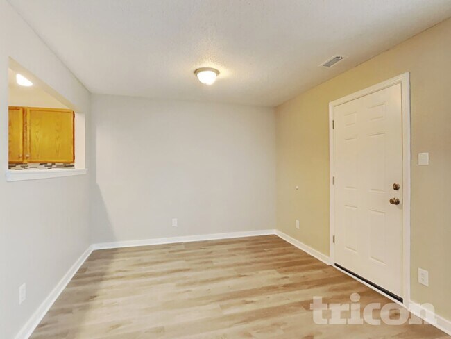 Building Photo - 10948 Sweetsen Rd