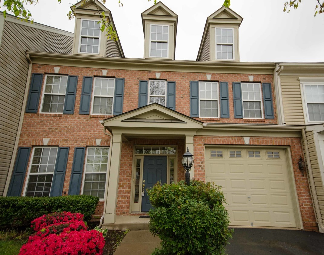 9303 Branch Park Terrace, Bristow, VA 20136 Townhome Rentals in