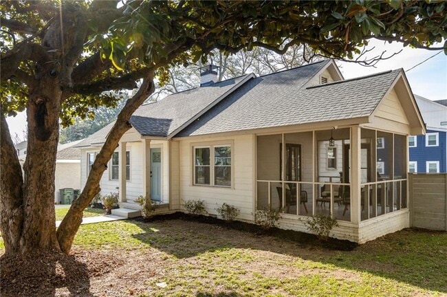 Foto del edificio - 3455 Rainey Ave