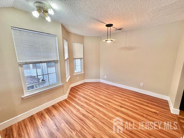 Foto del edificio - 211 Sunshine Ct