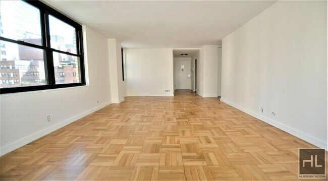 Building Photo - LUXURY 1 BED IN PRIME TURTLE BAY LOCATION!