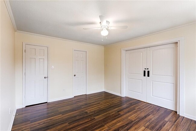 Foto del edificio - 5791 Lisa Ln