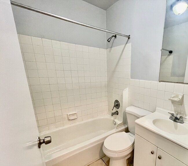 Building Photo - 1309 W Allegheny Ave