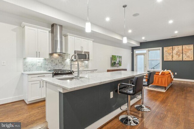 Foto del edificio - 145 Adams St NW