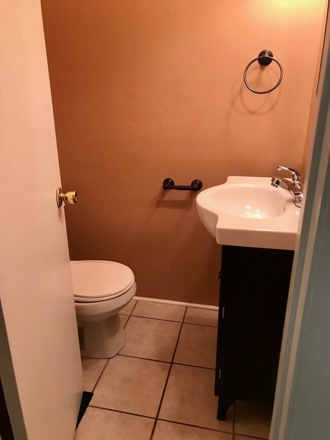 Foto del edificio - 113 S Glenwood 2 bedrooms 1 bath $1100.00
