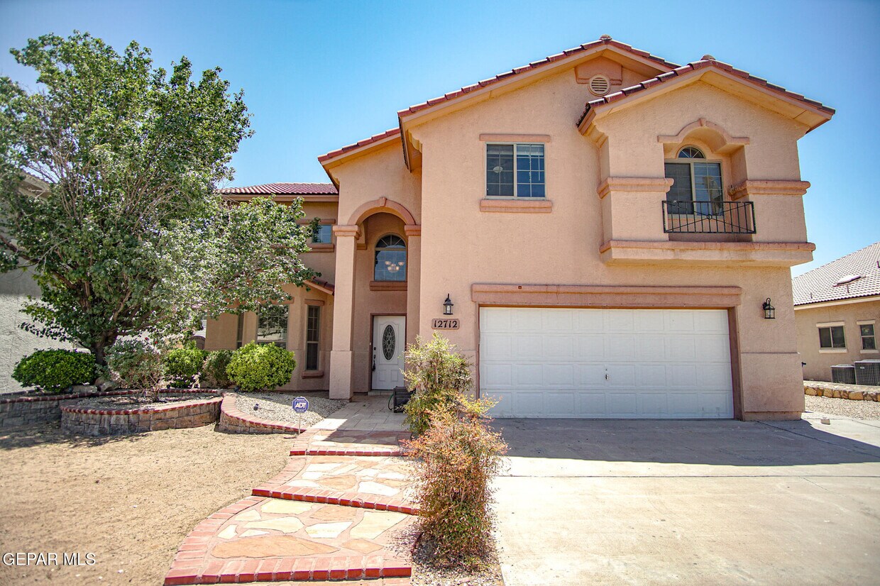 Foto principal - 12712 Tierra Karla Dr