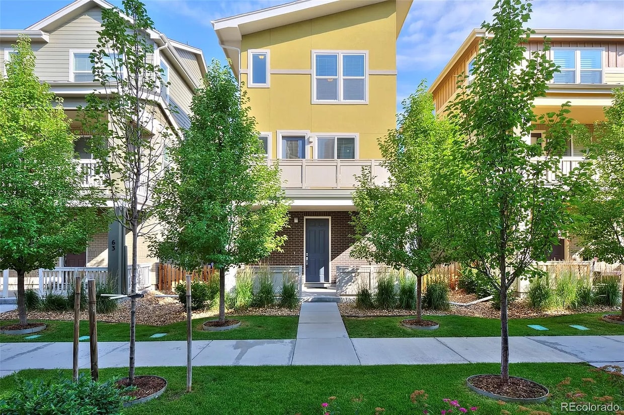 Welcome Home - 65 N Syracuse Ct