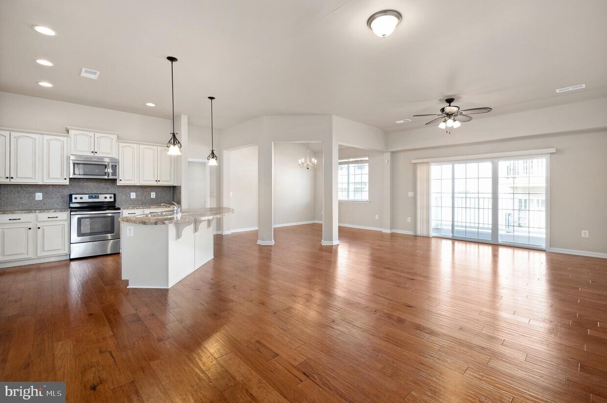 140 Dandridge Ct Unit 201, Stafford, VA 22554 Condo for Rent in