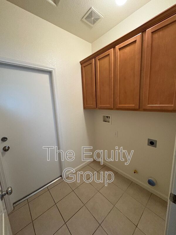 Foto del edificio - 5131 W Lark Ct