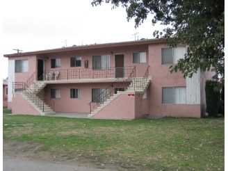 Primary Photo - Meeker Apartments