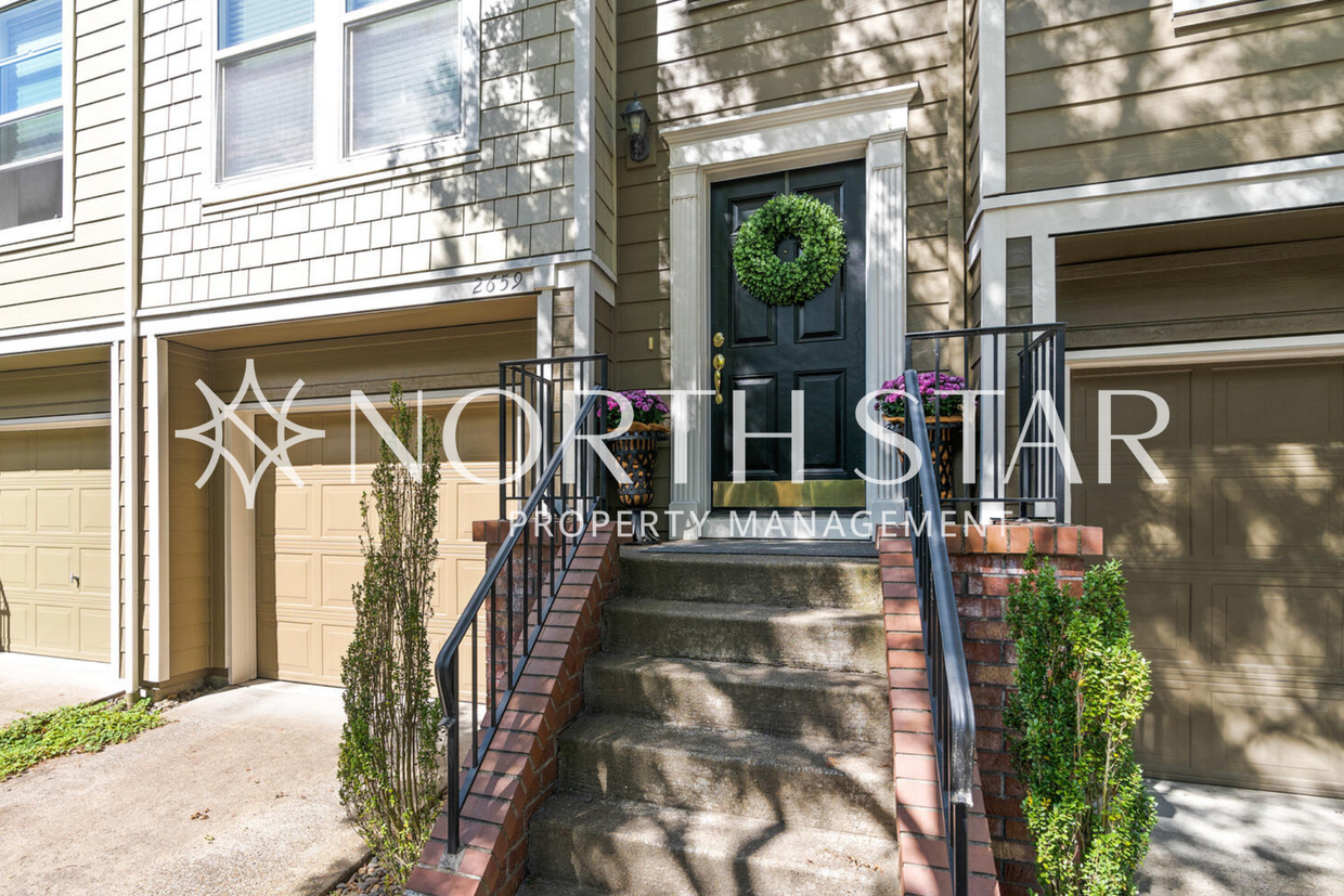 Foto principal - Light and Bright Brownstone on Greenspace