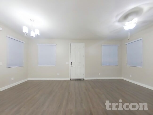 Building Photo - 2929 N 28th St