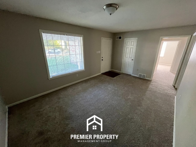 Building Photo - 3821 Oak Lake Ln