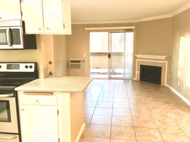 Interior Layout - 207 Woodland Pkwy