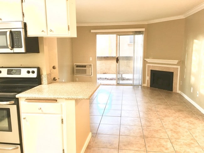 Interior Layout - 207 Woodland Pkwy