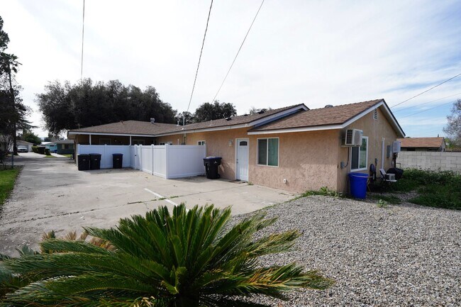 Foto del edificio - 3627 Harding St