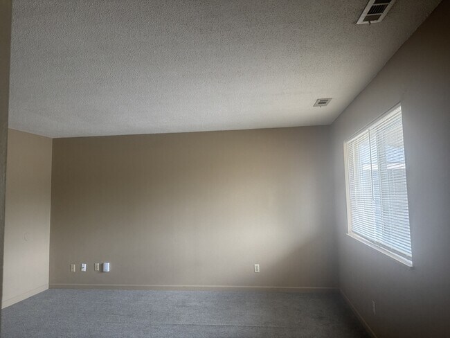 Foto del edificio - 908 E 17th Ave