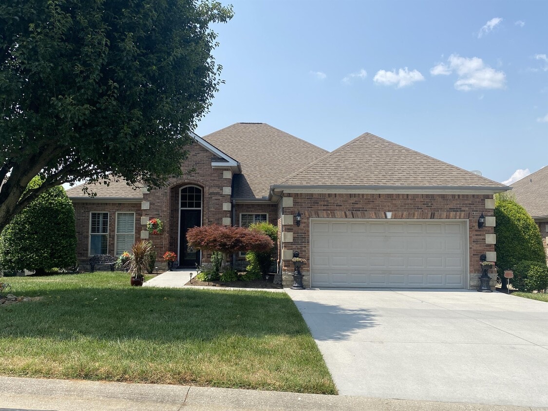 213 Matlock Shores Rd, Loudon, TN 37774 Townhome Rentals in Loudon TN