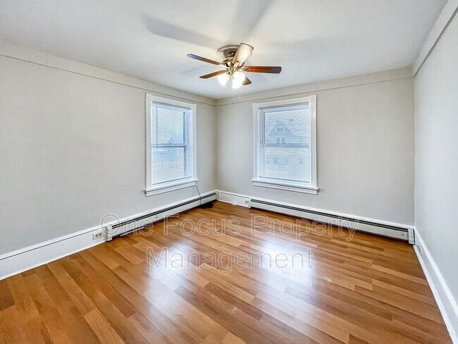 Foto del edificio - 638 6th Ave