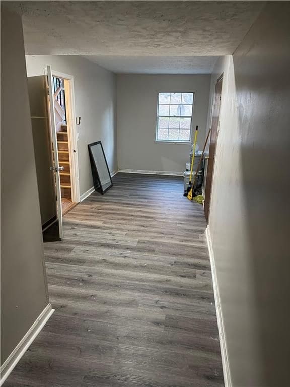 Building Photo - 1744 Vauxhall Dr