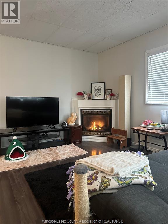 Building Photo - 183 Simcoe St