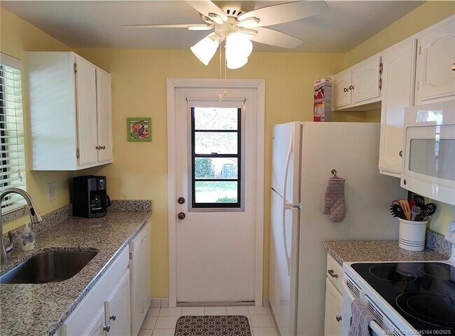 Foto del edificio - 5211 SE Sea Island Way